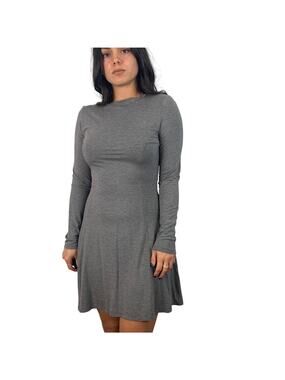 RDI Gray Long Sleeve A-Line Form Fitting Dress